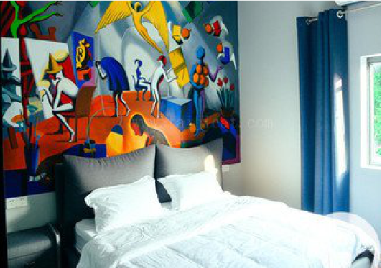 韩城对于酒店的墙体彩绘而言更注重哪些方面？